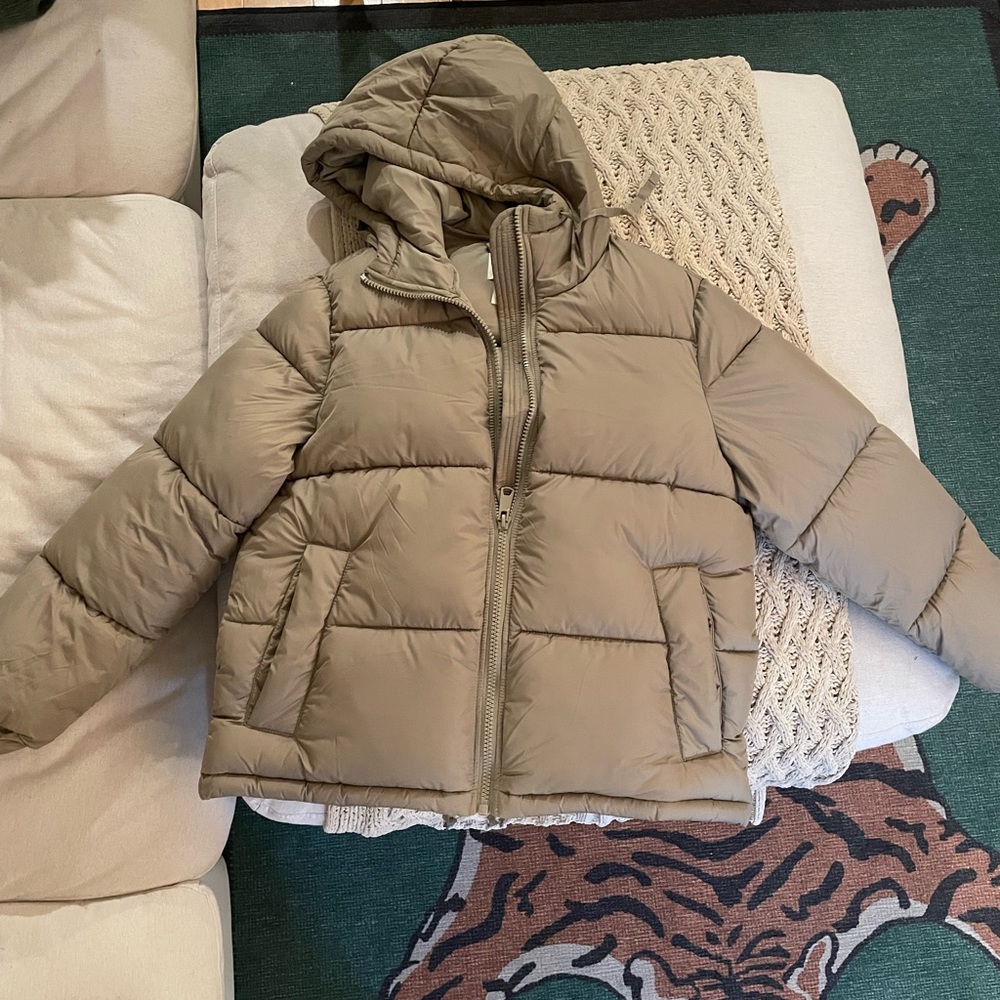 H&M Beige Puffer Jacket